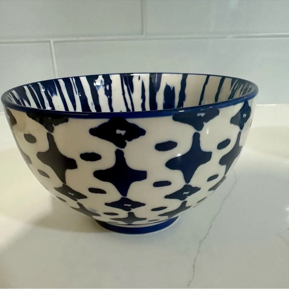 West Elm Set of 3 Indigo Blue Tie Dye Nesting Bow Cobalt Blue & WhiteBowl Dish